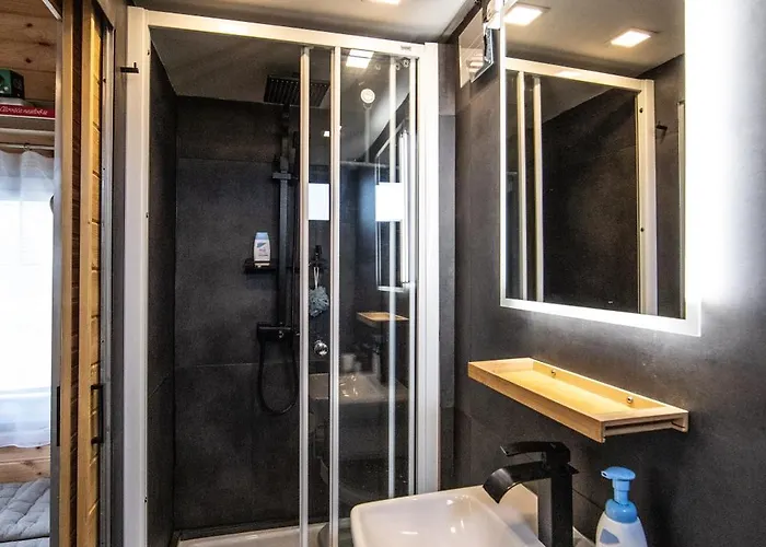 Tiny House - V Rezi U Prahy Apartamento